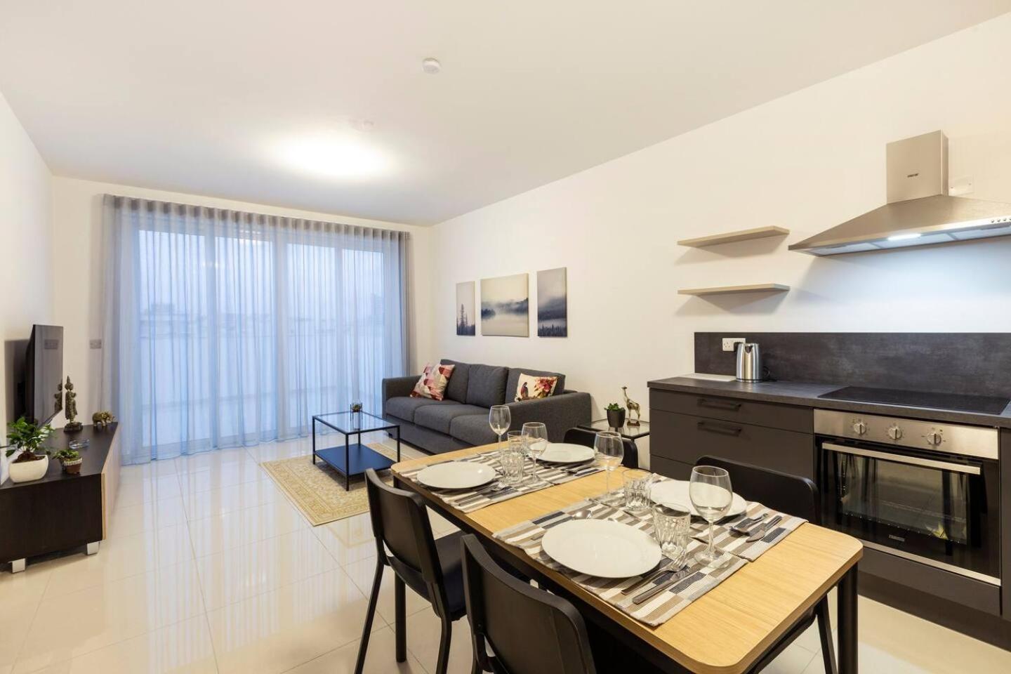 Beautiful Central Penthouse 1Br Ta Xbiex Luaran gambar
